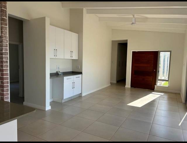 4 BEDROOM HOUSE FOR SALE IN ZINI RIVER ESTATE